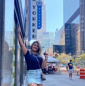 Meet your Posher, Leticia